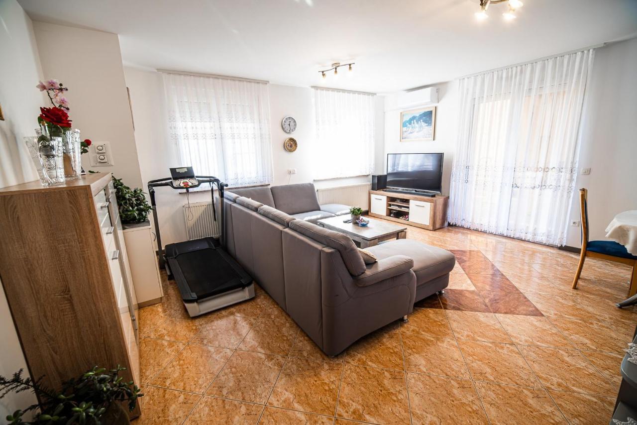Apartment Zelimlje Škofljica Buitenkant foto